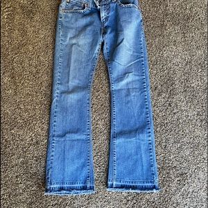 Levi jeans, 10M